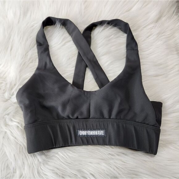 Onmyownwave Sports Bra Size Small Gray Cross Back - Picture 1 of 4